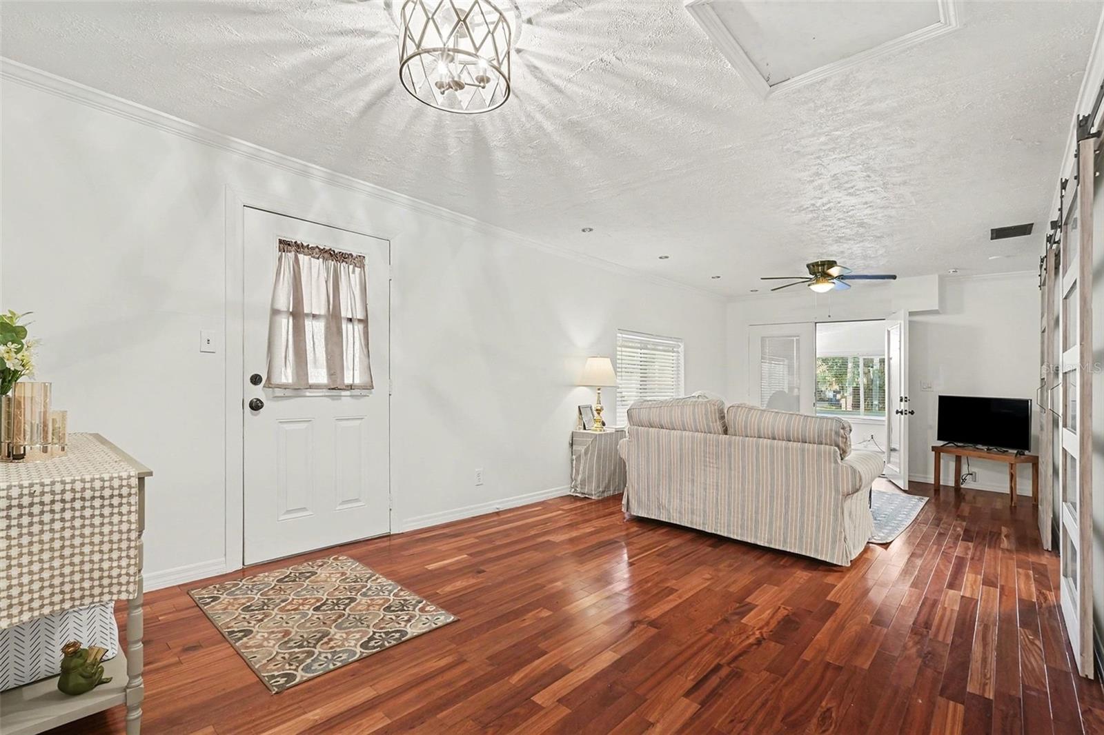 Image 2 of 31 For 6305 Macdill Avenue