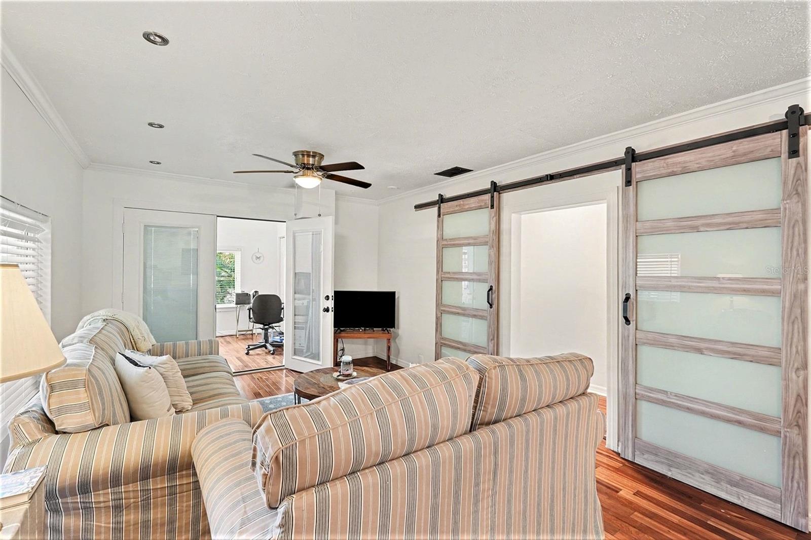 Image 8 of 31 For 6305 Macdill Avenue