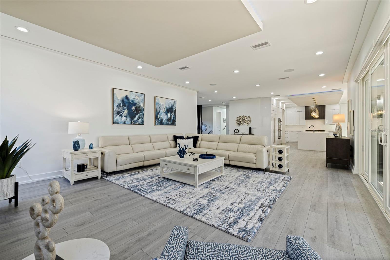 Image 19 of 84 For 3830 Shore Acres Boulevard Ne