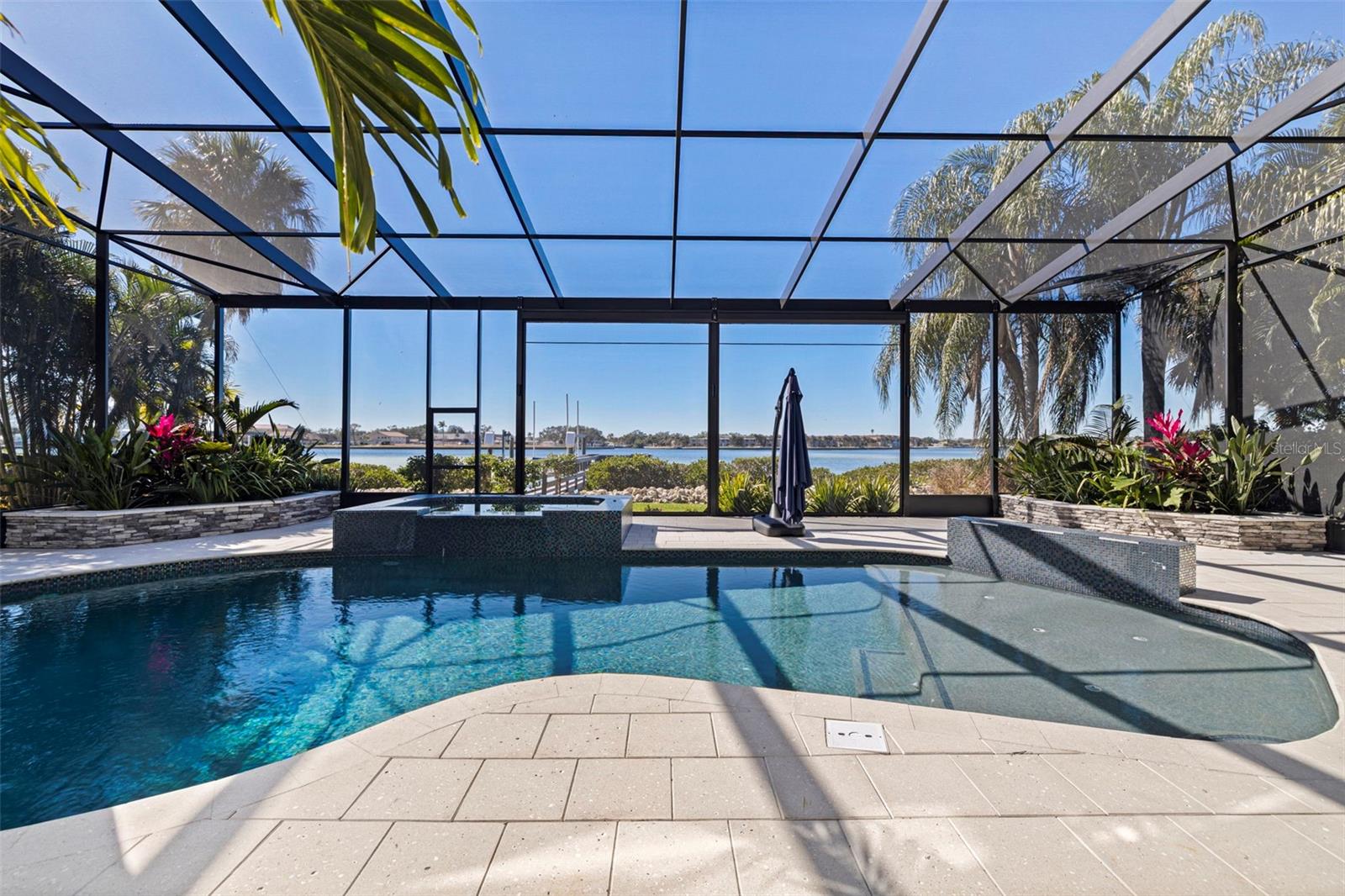 Image 26 of 84 For 3830 Shore Acres Boulevard Ne