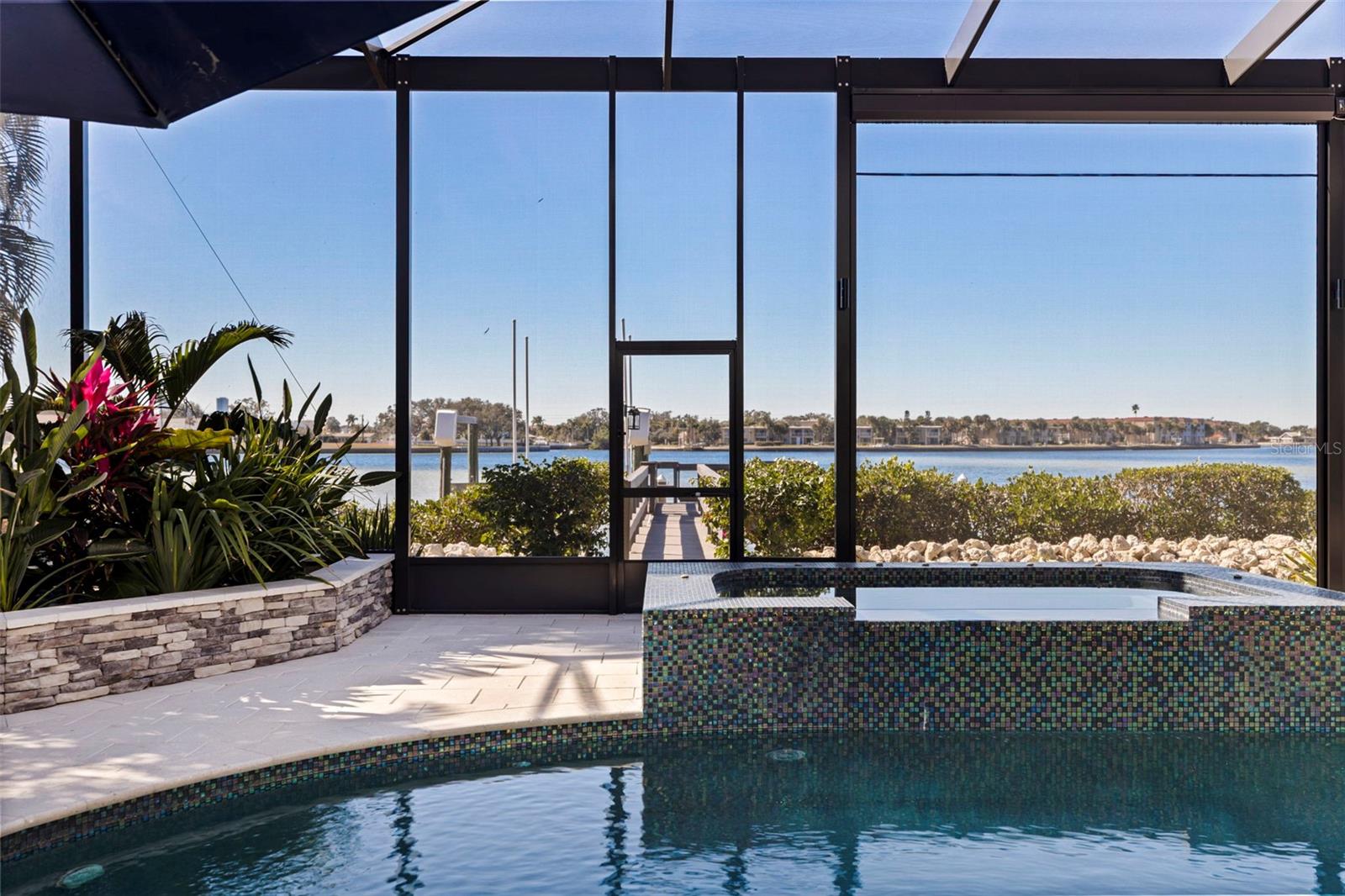 Image 27 of 84 For 3830 Shore Acres Boulevard Ne