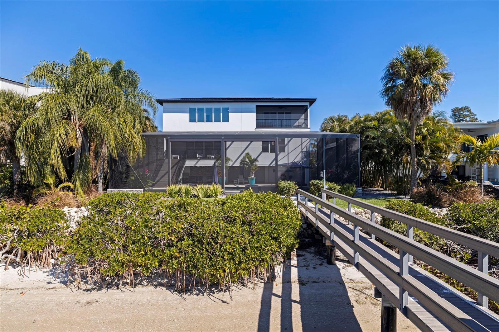 Image 37 of 84 For 3830 Shore Acres Boulevard Ne