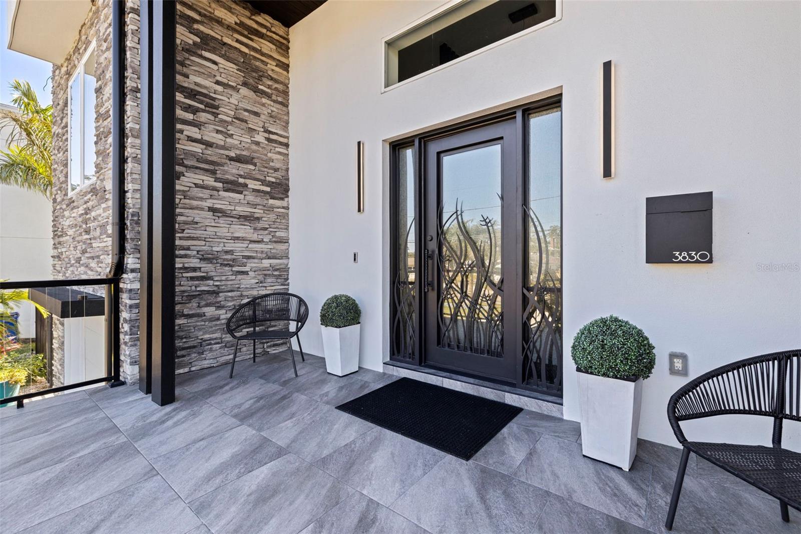 Image 4 of 84 For 3830 Shore Acres Boulevard Ne