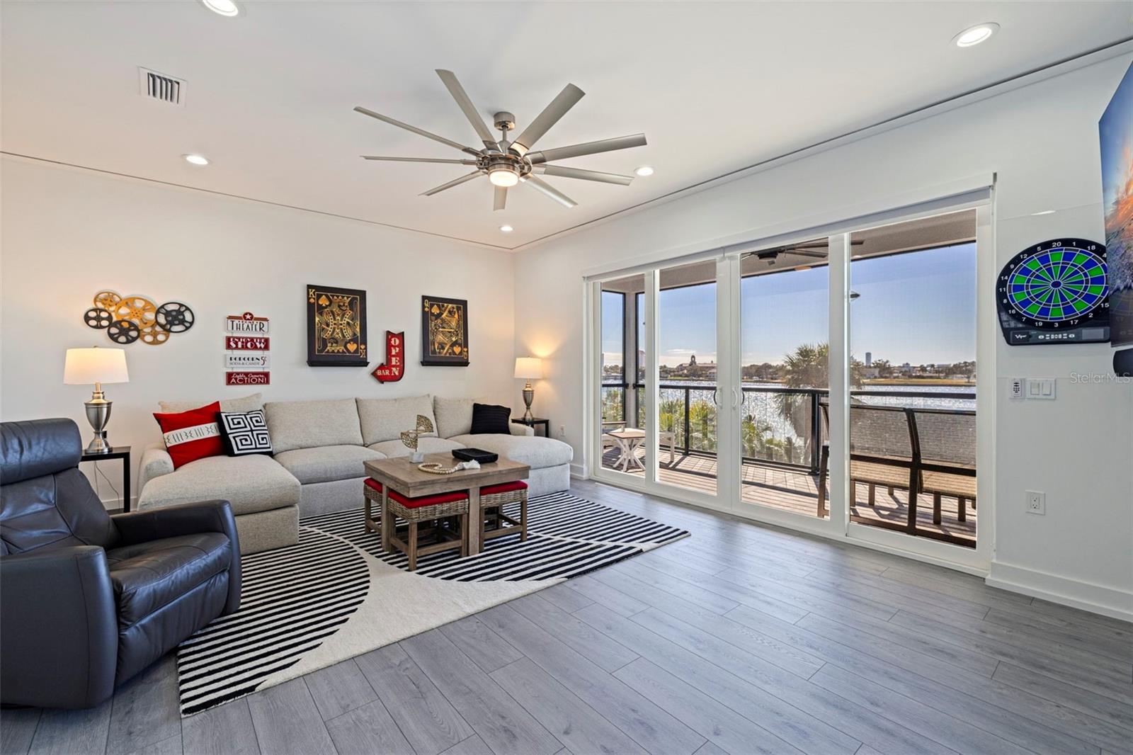 Image 54 of 84 For 3830 Shore Acres Boulevard Ne