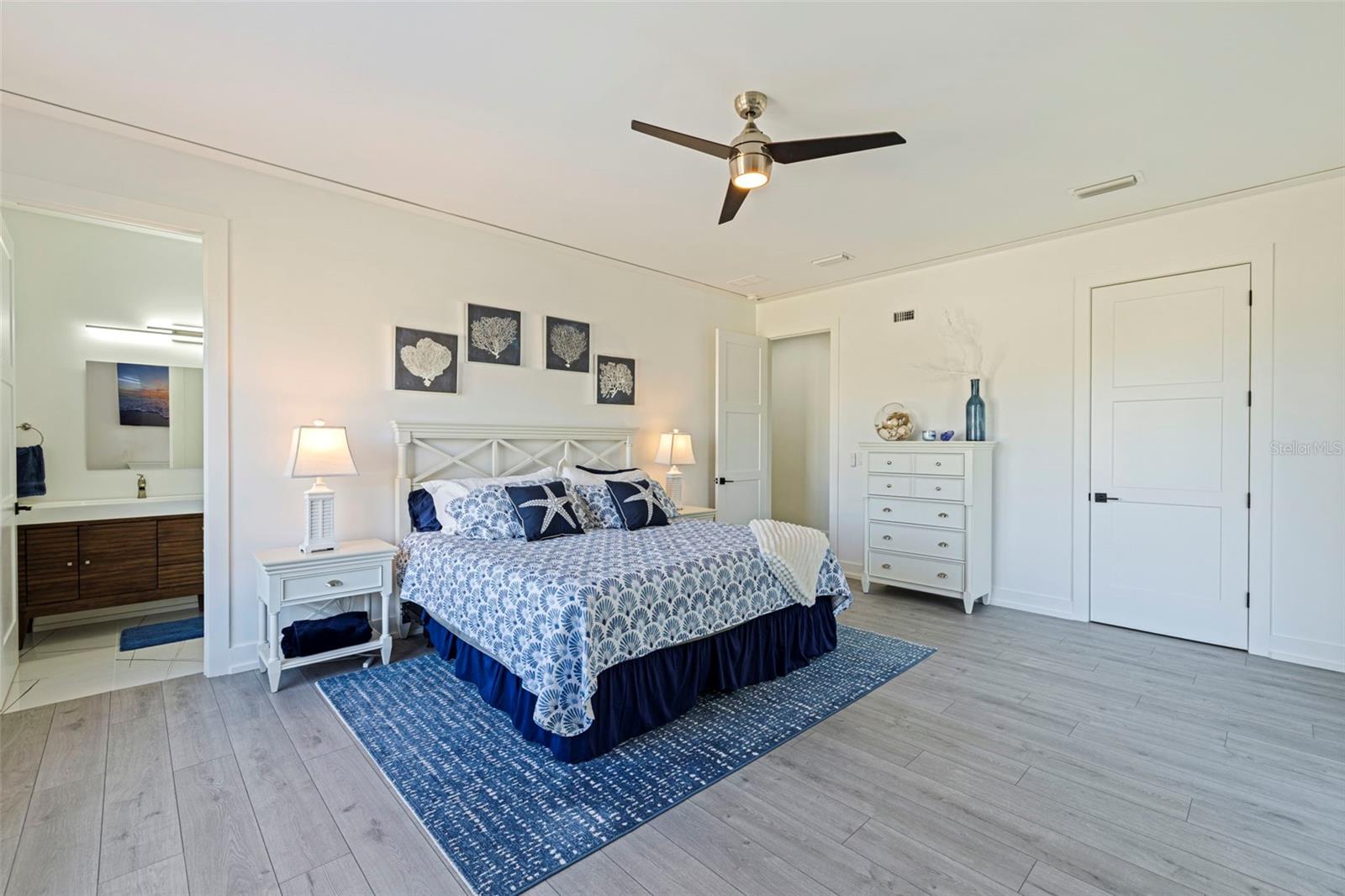 Image 65 of 84 For 3830 Shore Acres Boulevard Ne