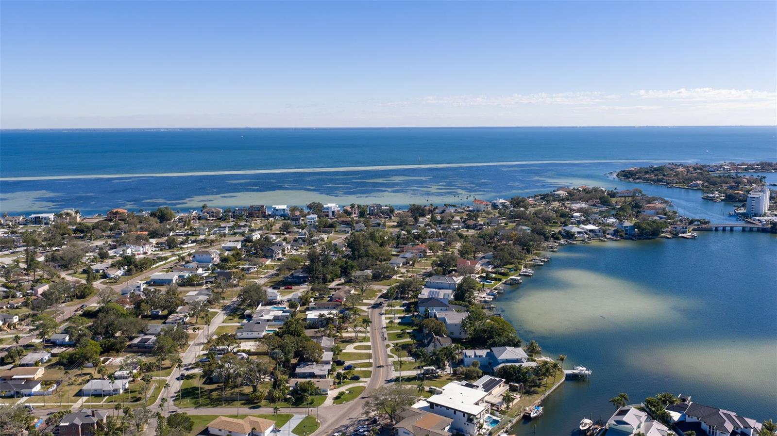 Image 75 of 84 For 3830 Shore Acres Boulevard Ne