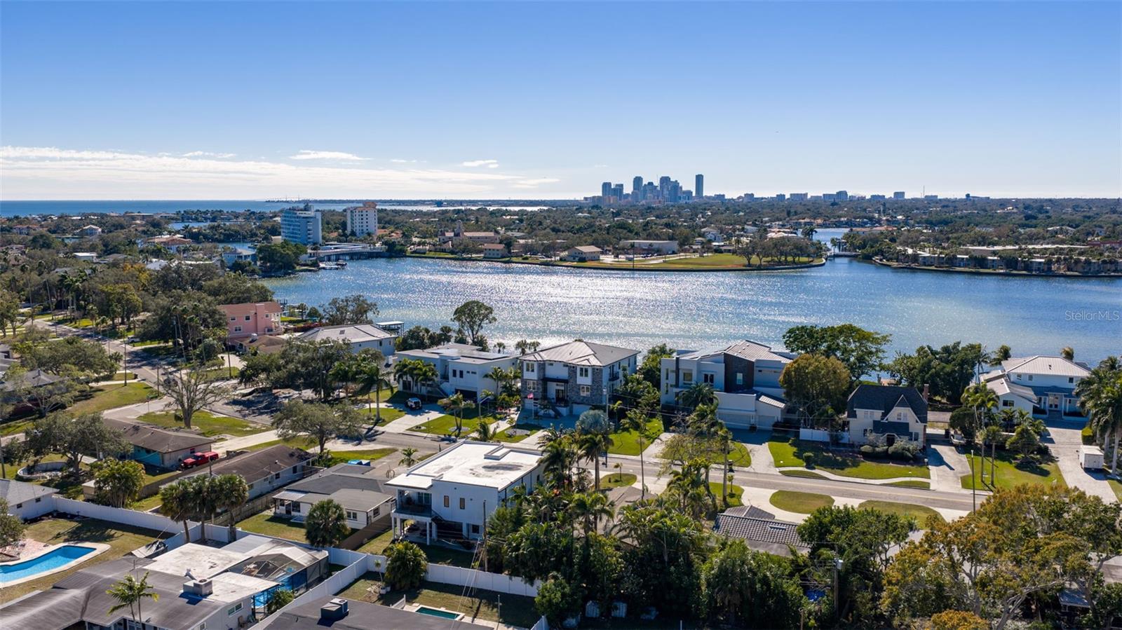 Image 76 of 84 For 3830 Shore Acres Boulevard Ne