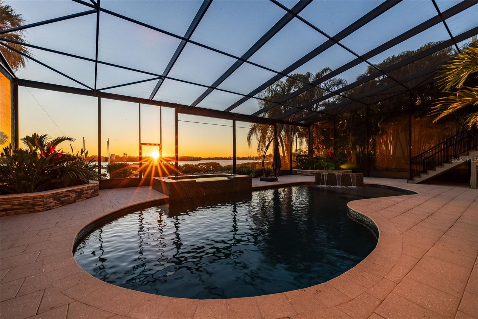 Image 79 of 84 For 3830 Shore Acres Boulevard Ne