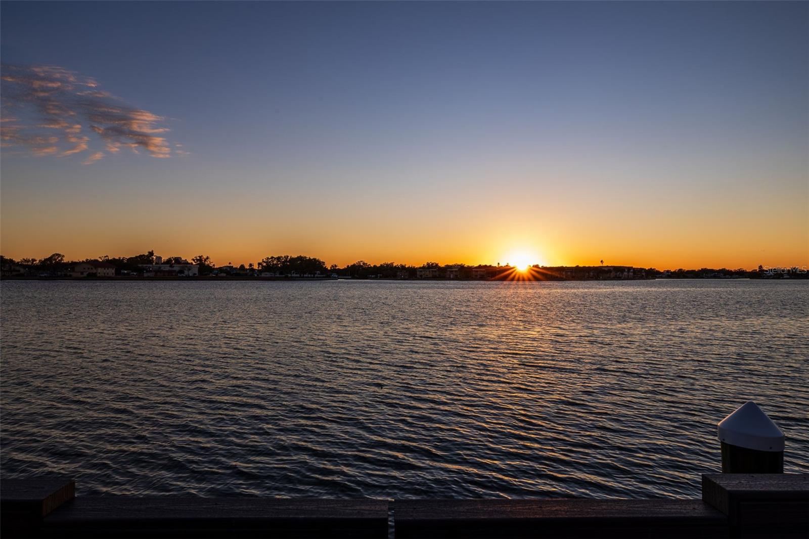 Image 82 of 84 For 3830 Shore Acres Boulevard Ne