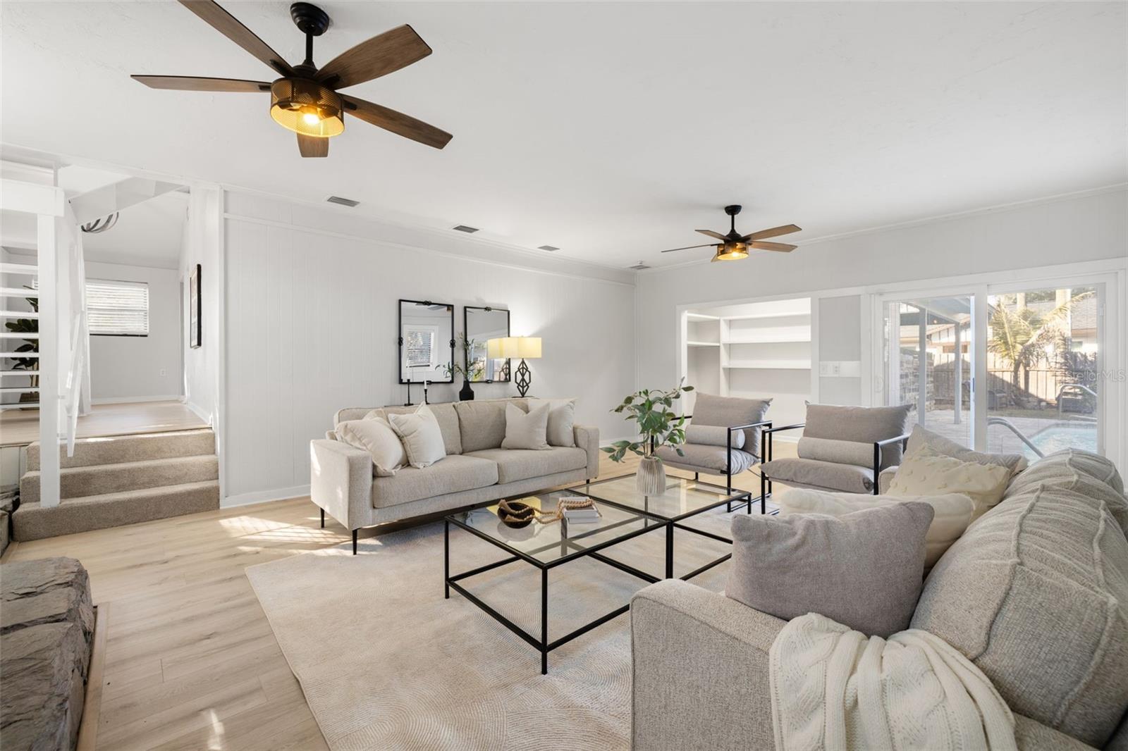 Listing photo id 9 for 741 30th Avenue N