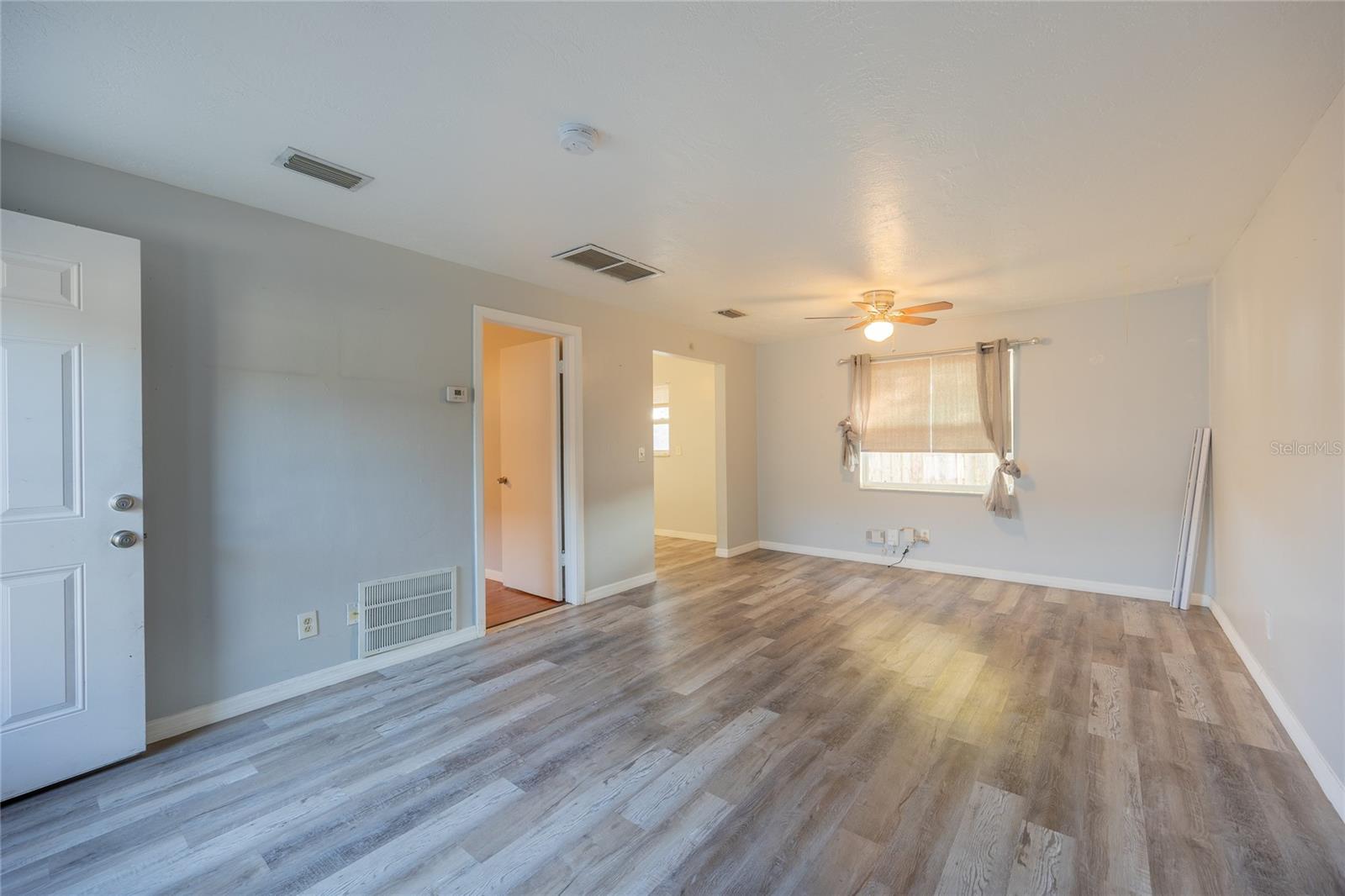 Image 2 of 33 For 400 Meteor Avenue