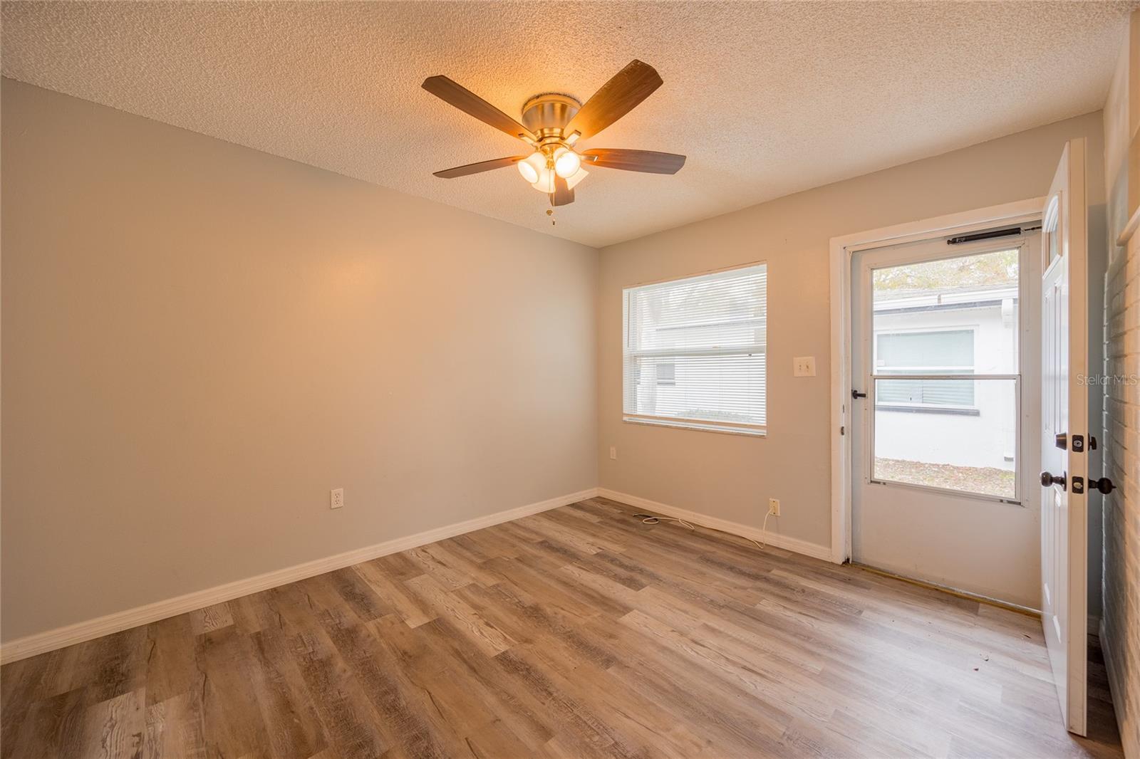 Image 22 of 33 For 400 Meteor Avenue