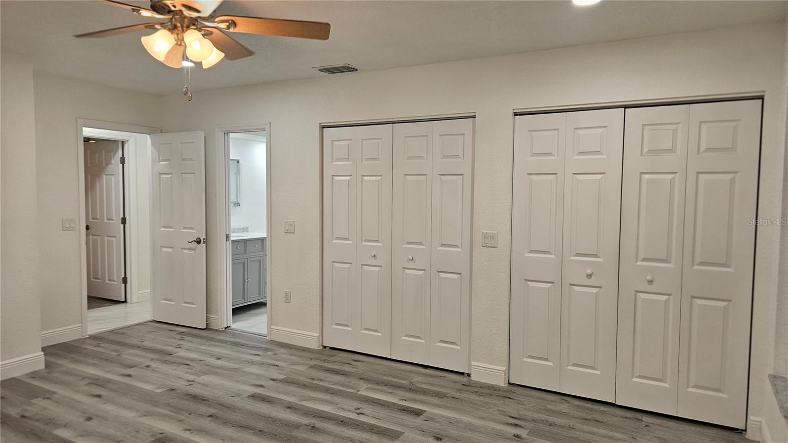 Image 22 of 44 For 8533 Viva Via Drive