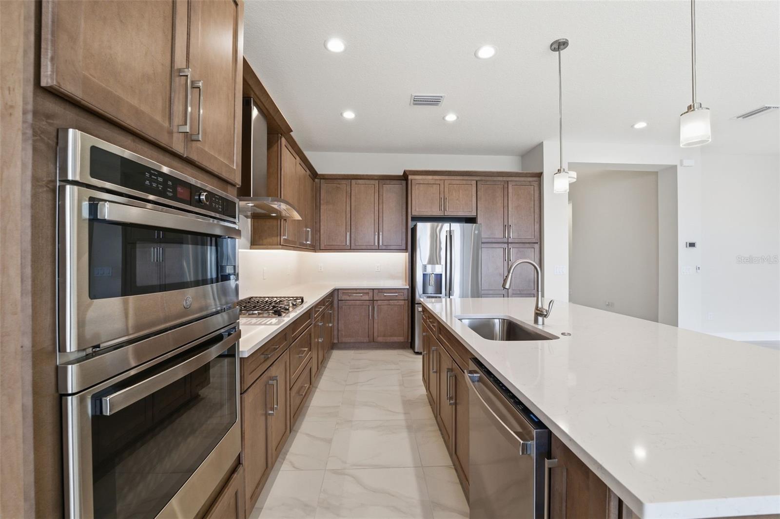 Image 12 of 30 For 32623 Neroli Street