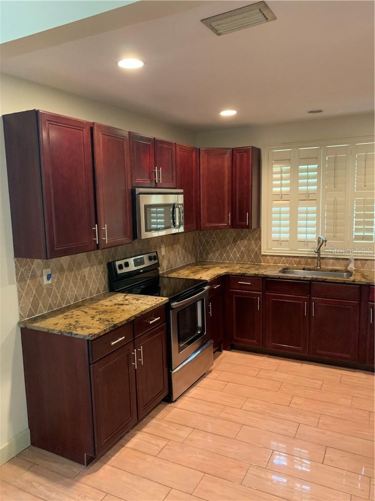 Image 3 of 38 For 1305 Matanzas Avenue