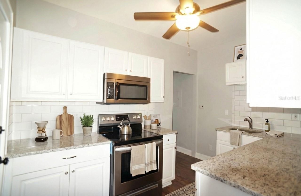 Image 4 of 15 For 2715 1-2 2nd Avenue S 3