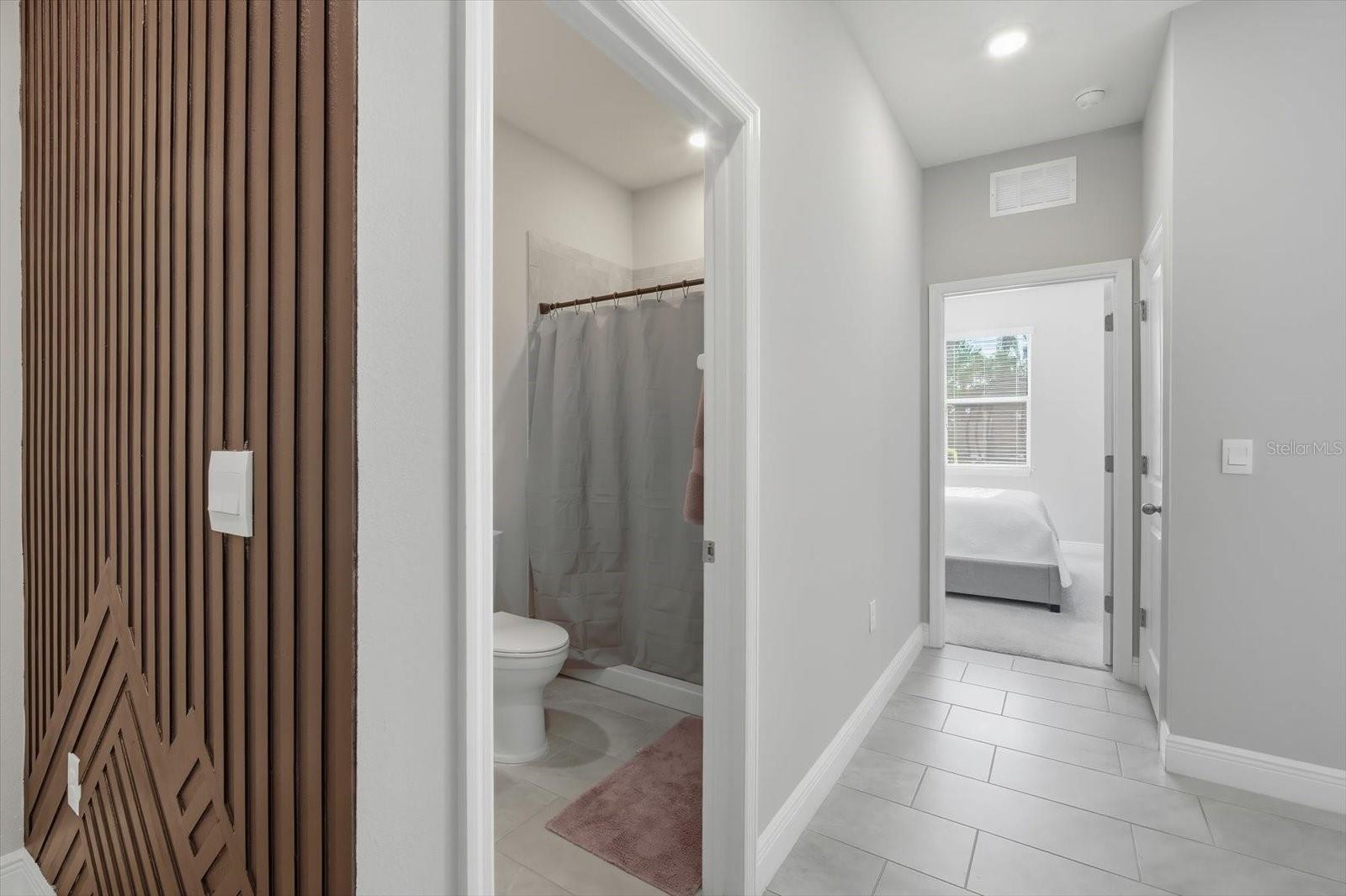 Image 21 of 43 For 164 Mangrove Manor Drive