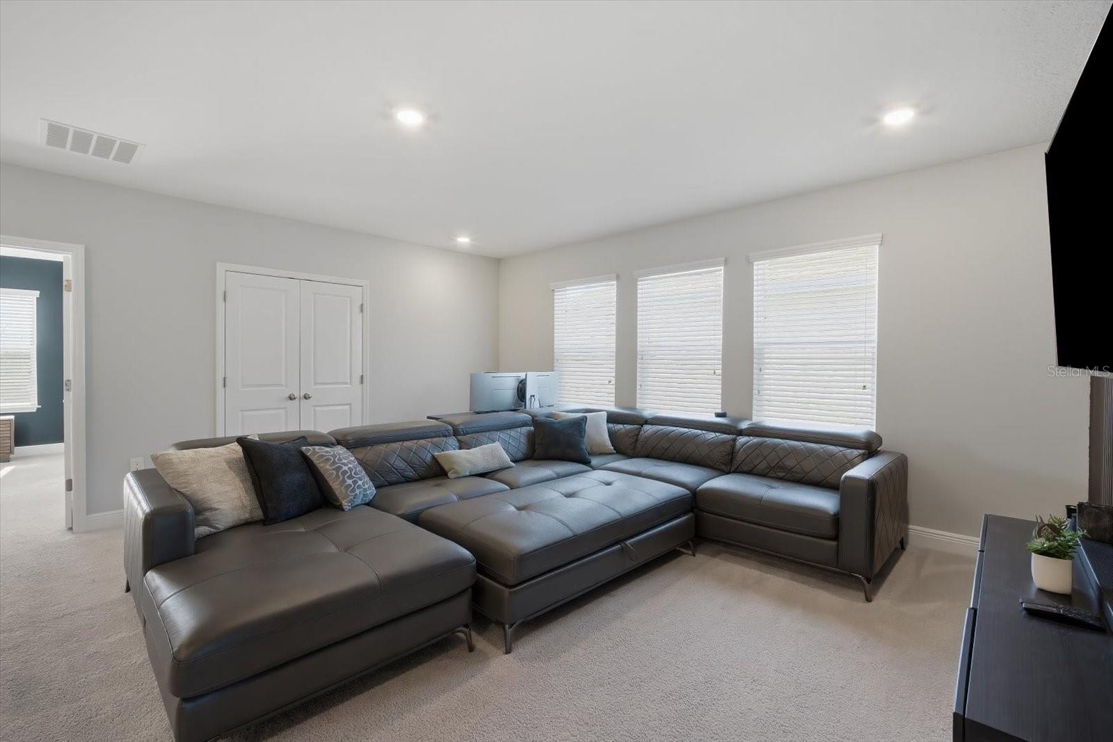 Image 34 of 43 For 164 Mangrove Manor Drive