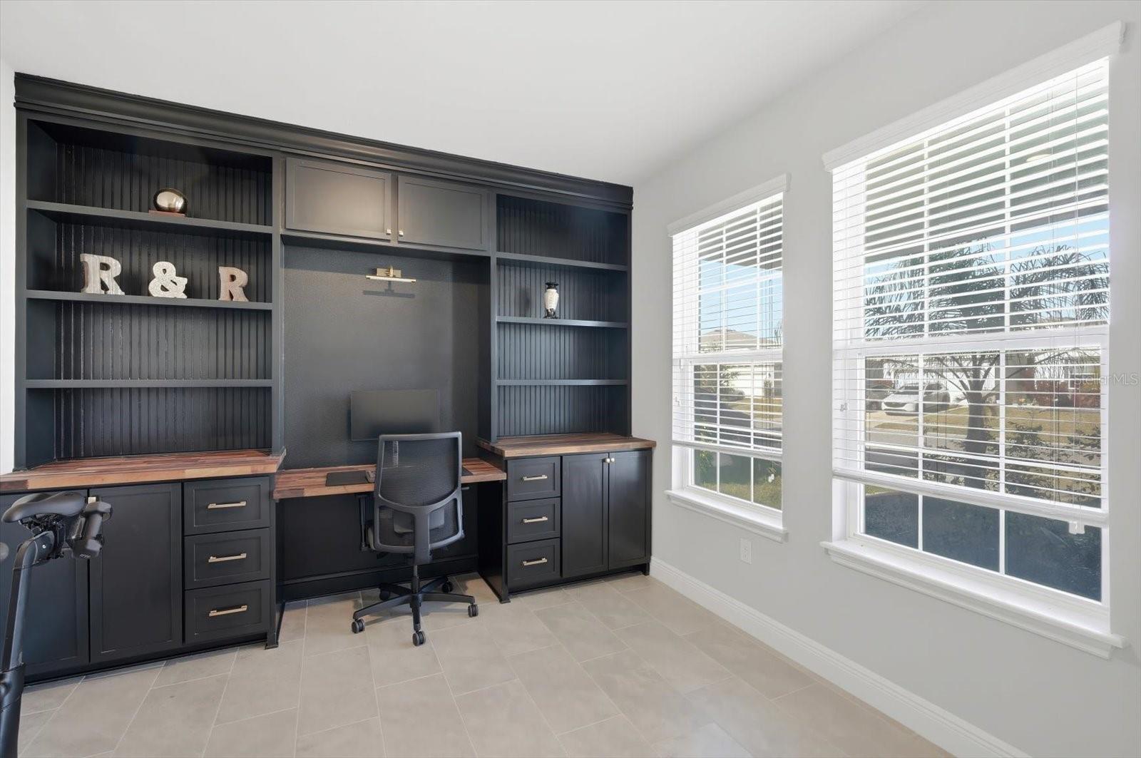 Image 7 of 43 For 164 Mangrove Manor Drive