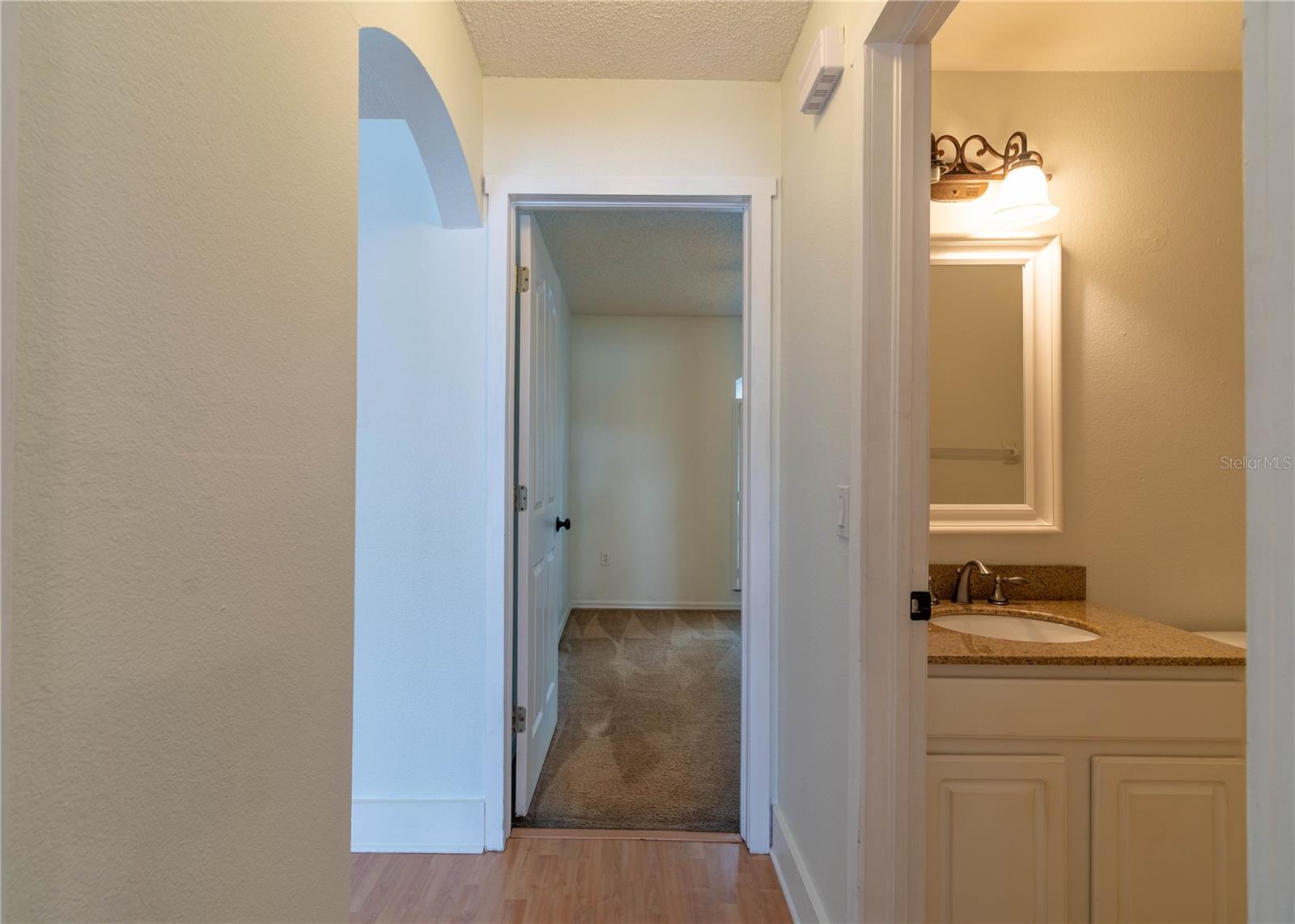 Image 32 of 47 For 14833 Redcliff Drive