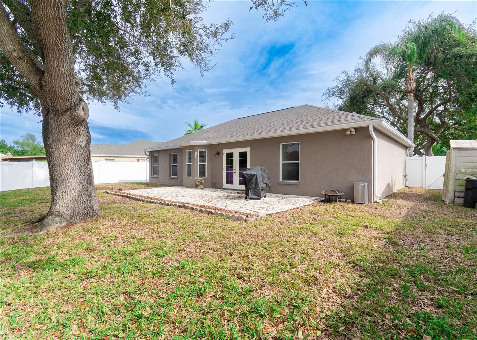 Image 40 of 47 For 14833 Redcliff Drive