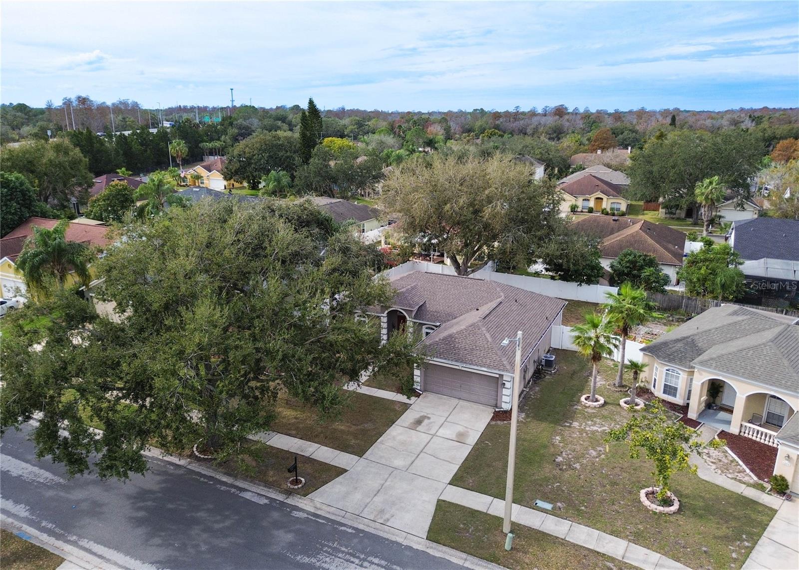 Image 43 of 47 For 14833 Redcliff Drive