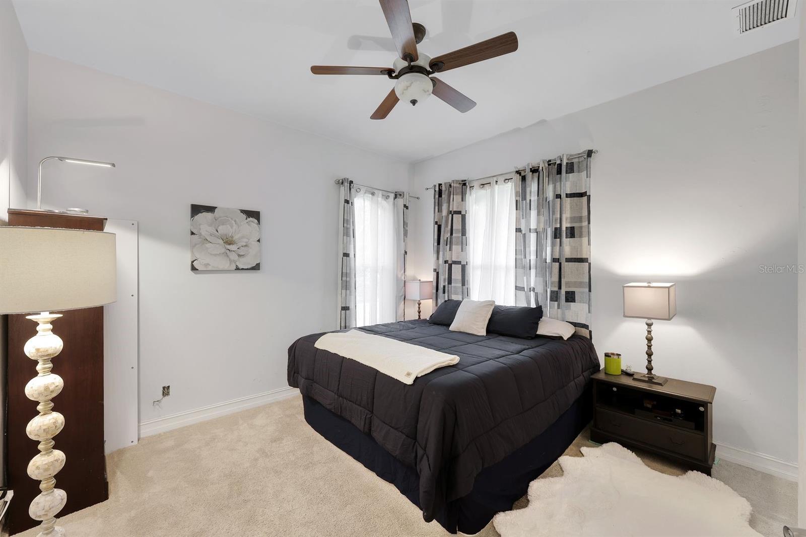 Image 28 of 52 For 4727 7th Avenue Sw