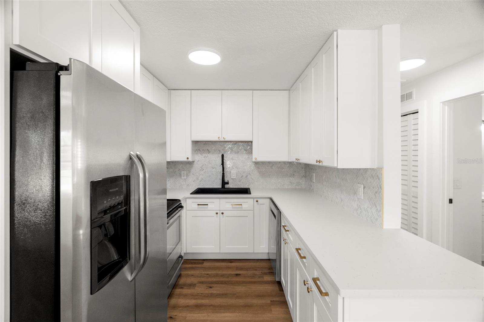 Image 28 of 40 For 6710 Cortez Street