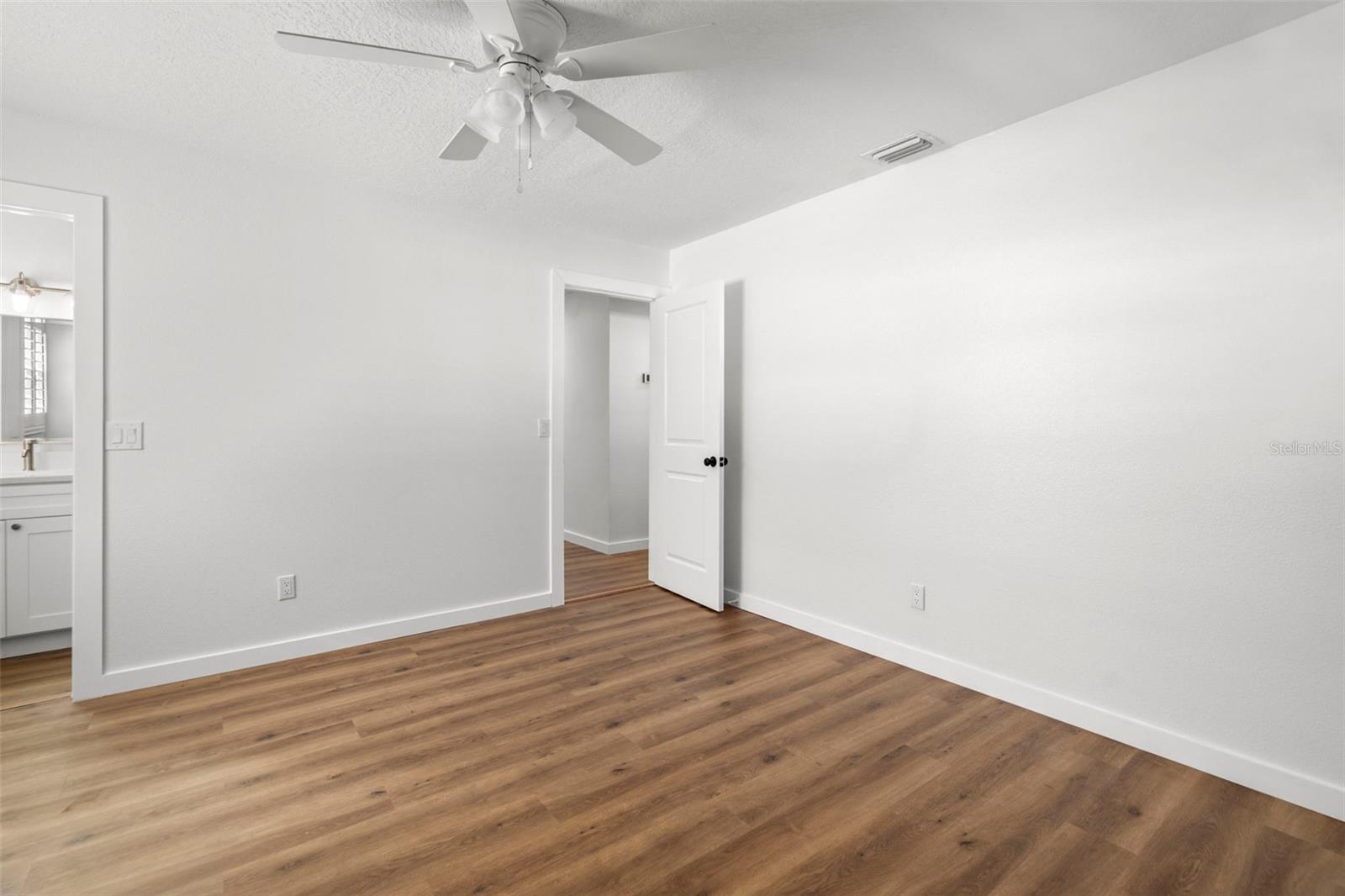 Image 33 of 40 For 6710 Cortez Street