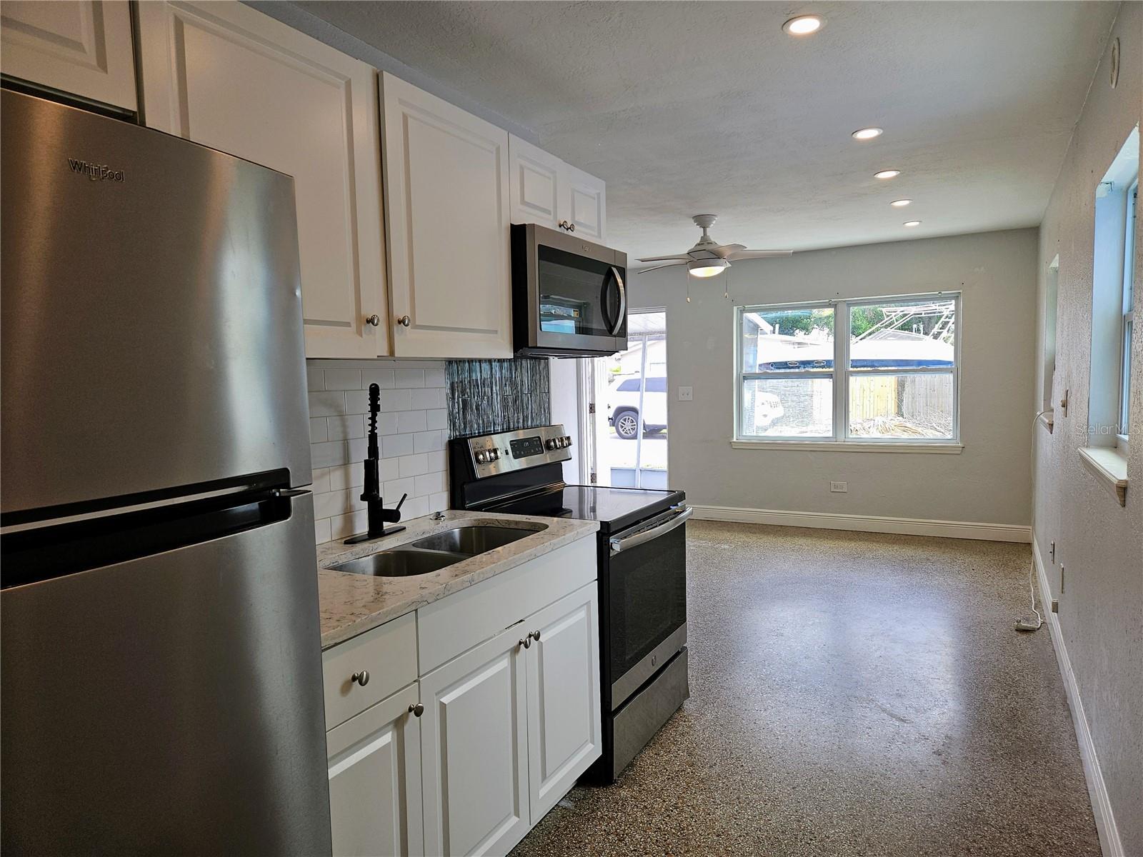 Image 11 of 22 For 6801 48th Avenue N B