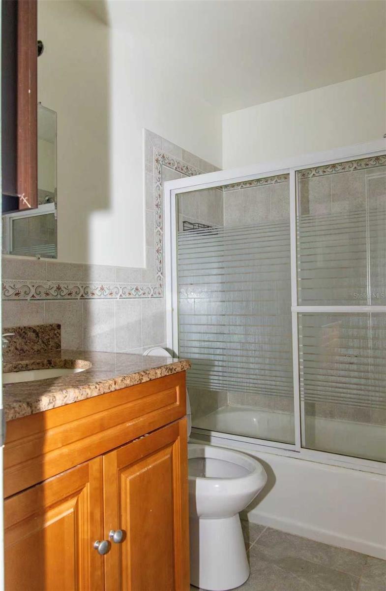 Image 19 of 21 For 10922 Tailfeather Court