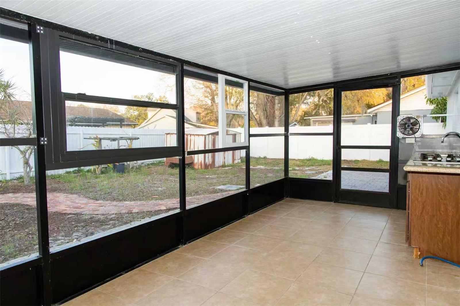 Image 8 of 21 For 10922 Tailfeather Court