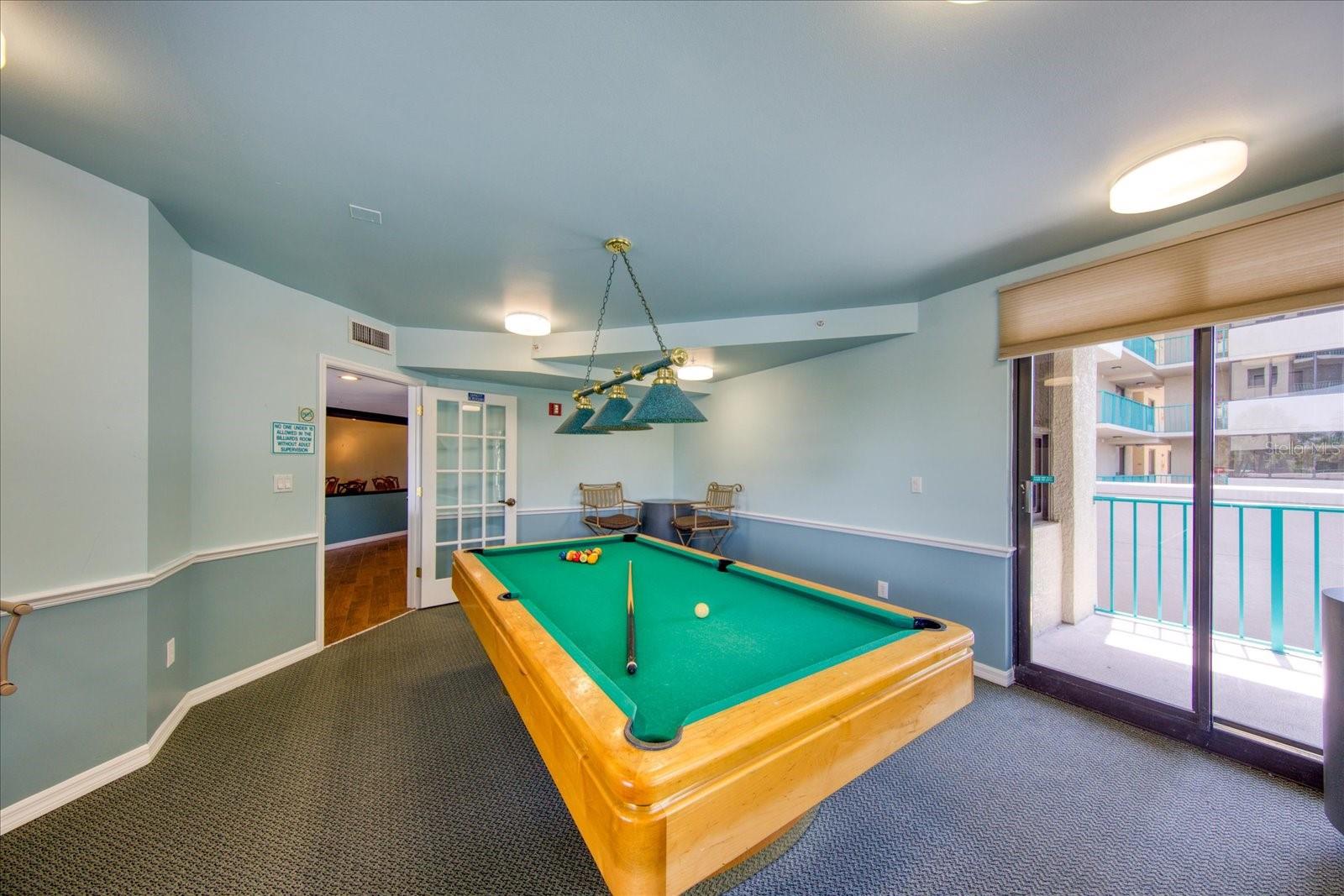 Listing photo id 50 for 670 Island Way 304