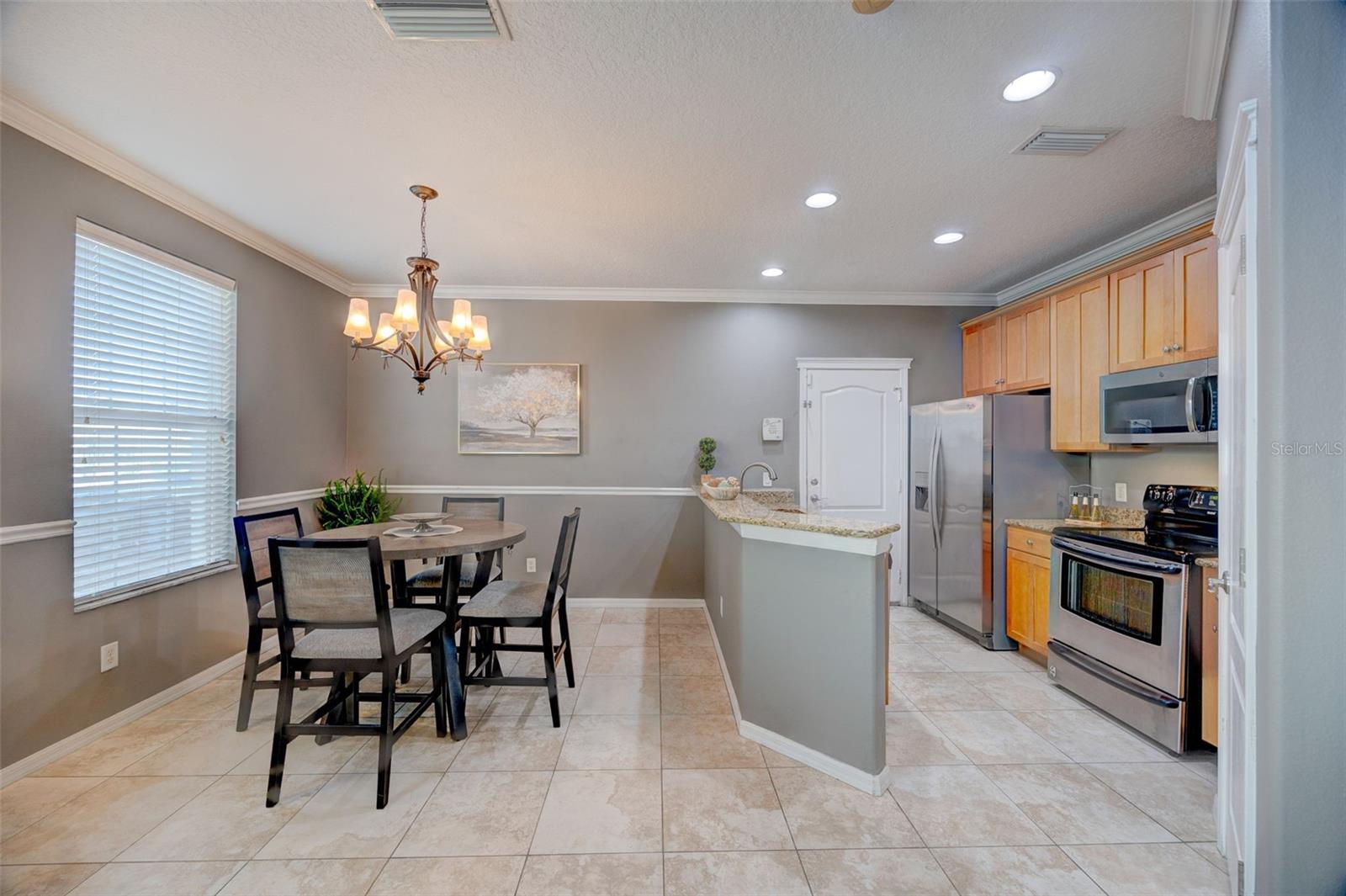 Listing photo id 8 for 6020 Fishhawk Crossing Boulevard Na