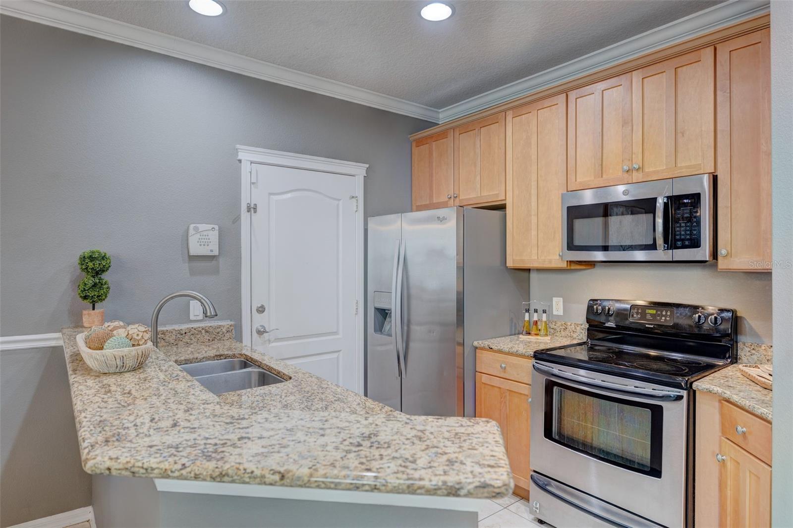 Listing photo id 10 for 6020 Fishhawk Crossing Boulevard Na