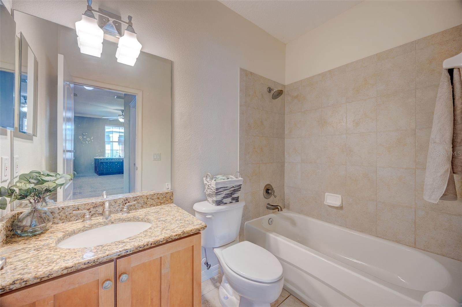 Listing photo id 35 for 6020 Fishhawk Crossing Boulevard Na