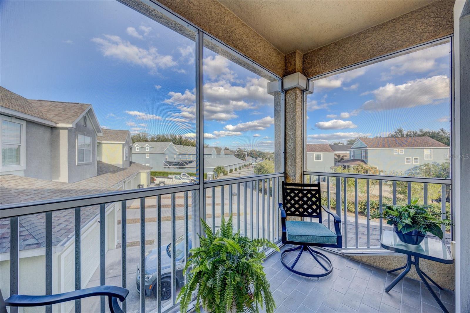 Listing photo id 6 for 6020 Fishhawk Crossing Boulevard Na