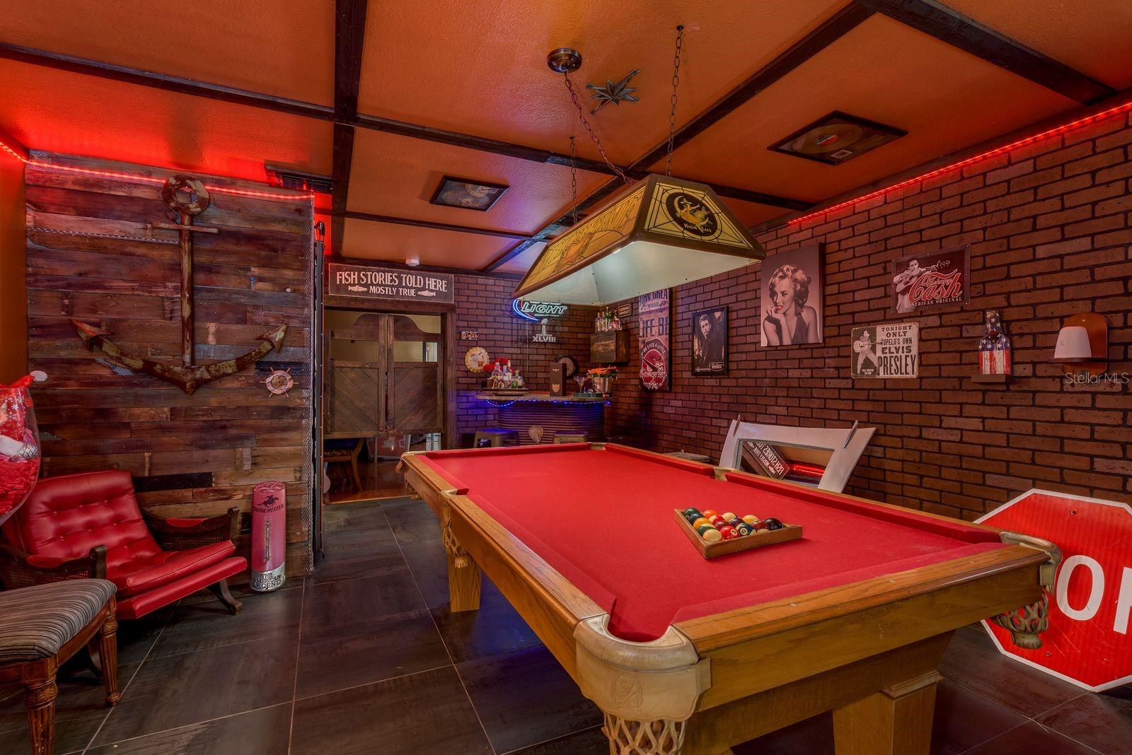 Listing photo id 26 for 5801 Lenmar Court