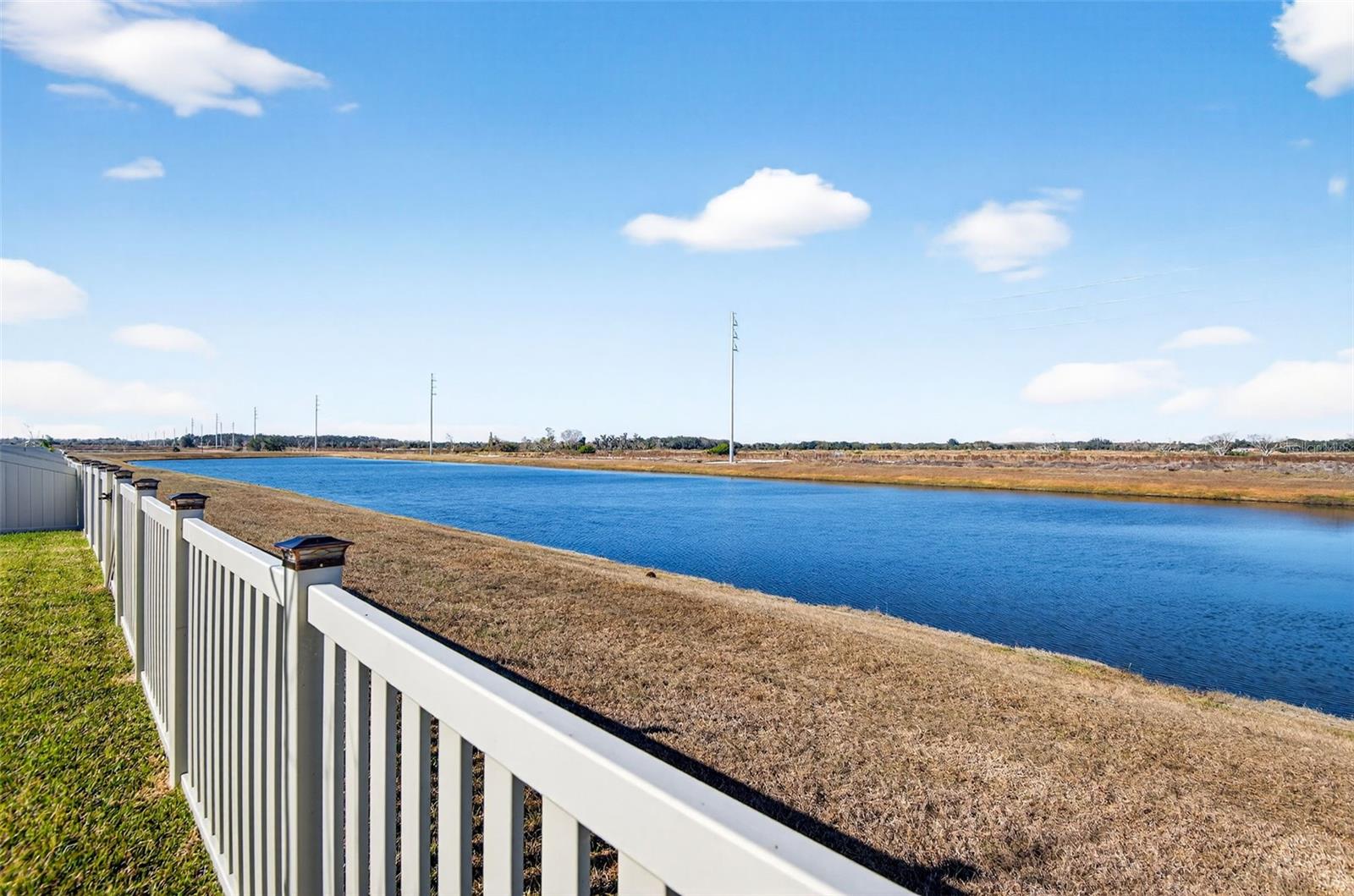 Image 43 of 51 For 15217 Zircon Red Drive