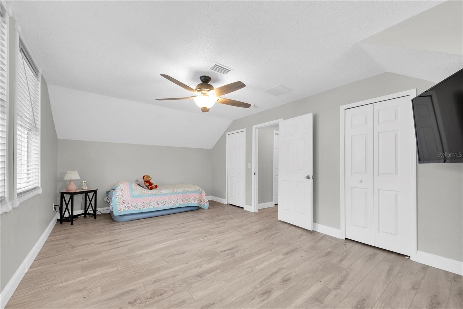 Image 20 of 44 For 13102 Carrollwood Creek Drive