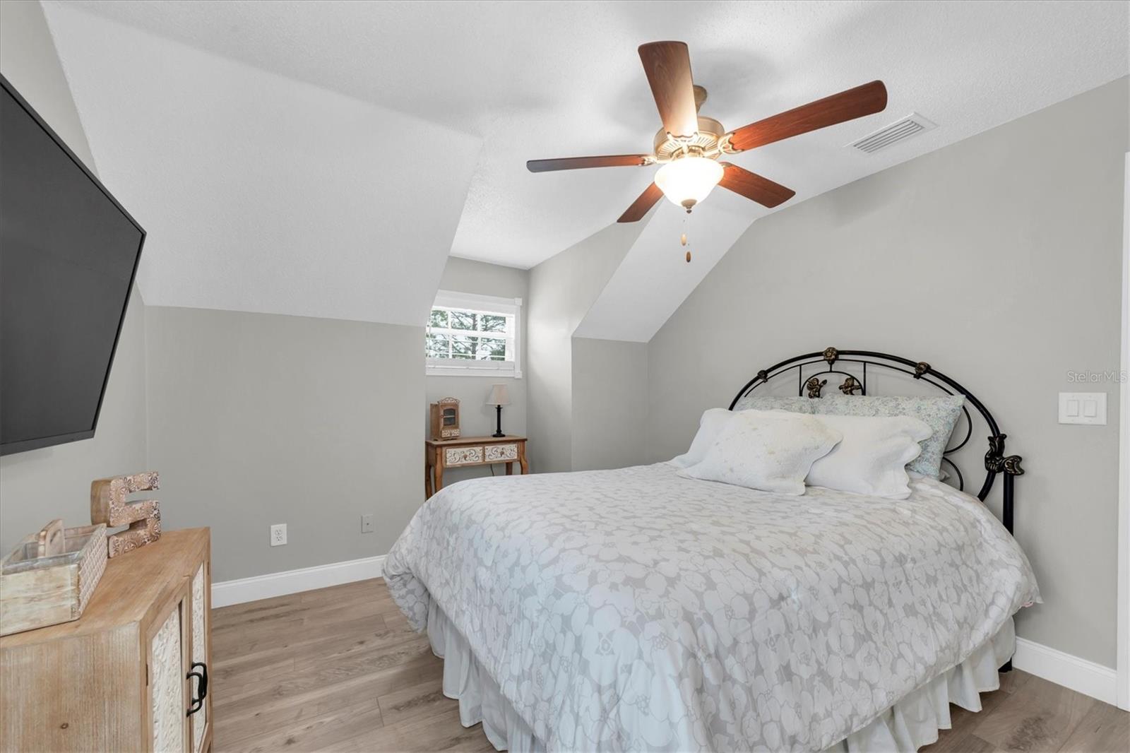 Image 21 of 44 For 13102 Carrollwood Creek Drive