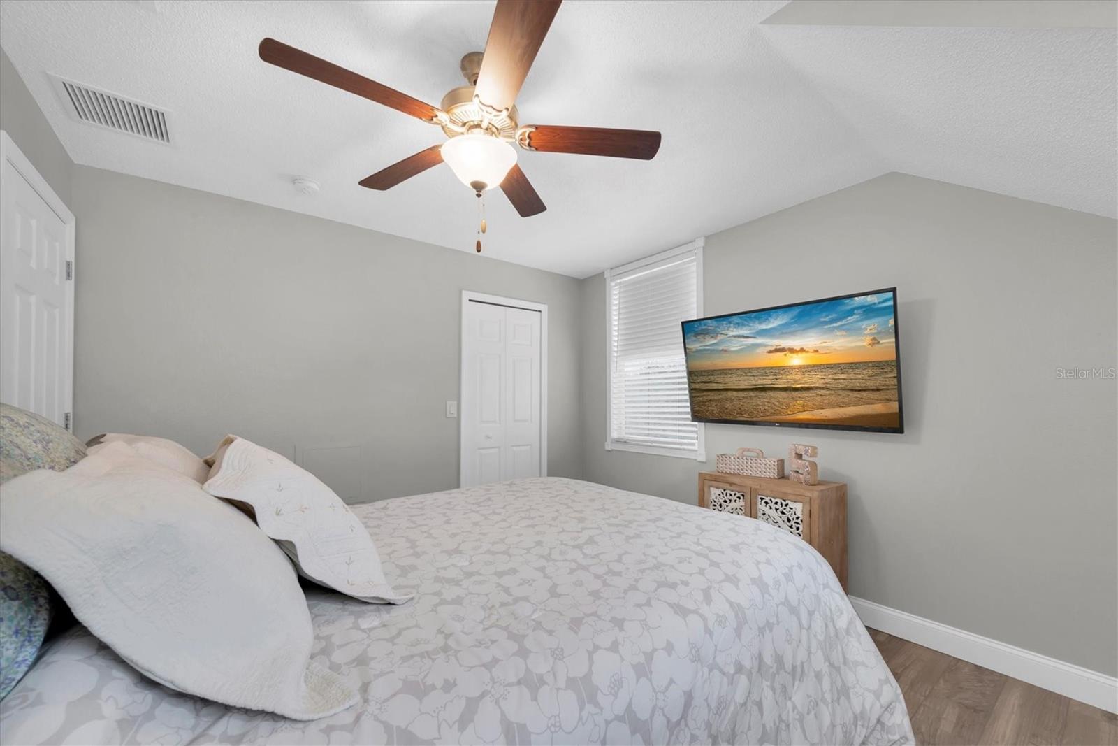 Image 22 of 44 For 13102 Carrollwood Creek Drive