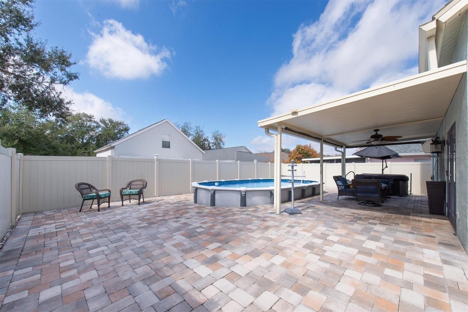 Image 32 of 44 For 13102 Carrollwood Creek Drive