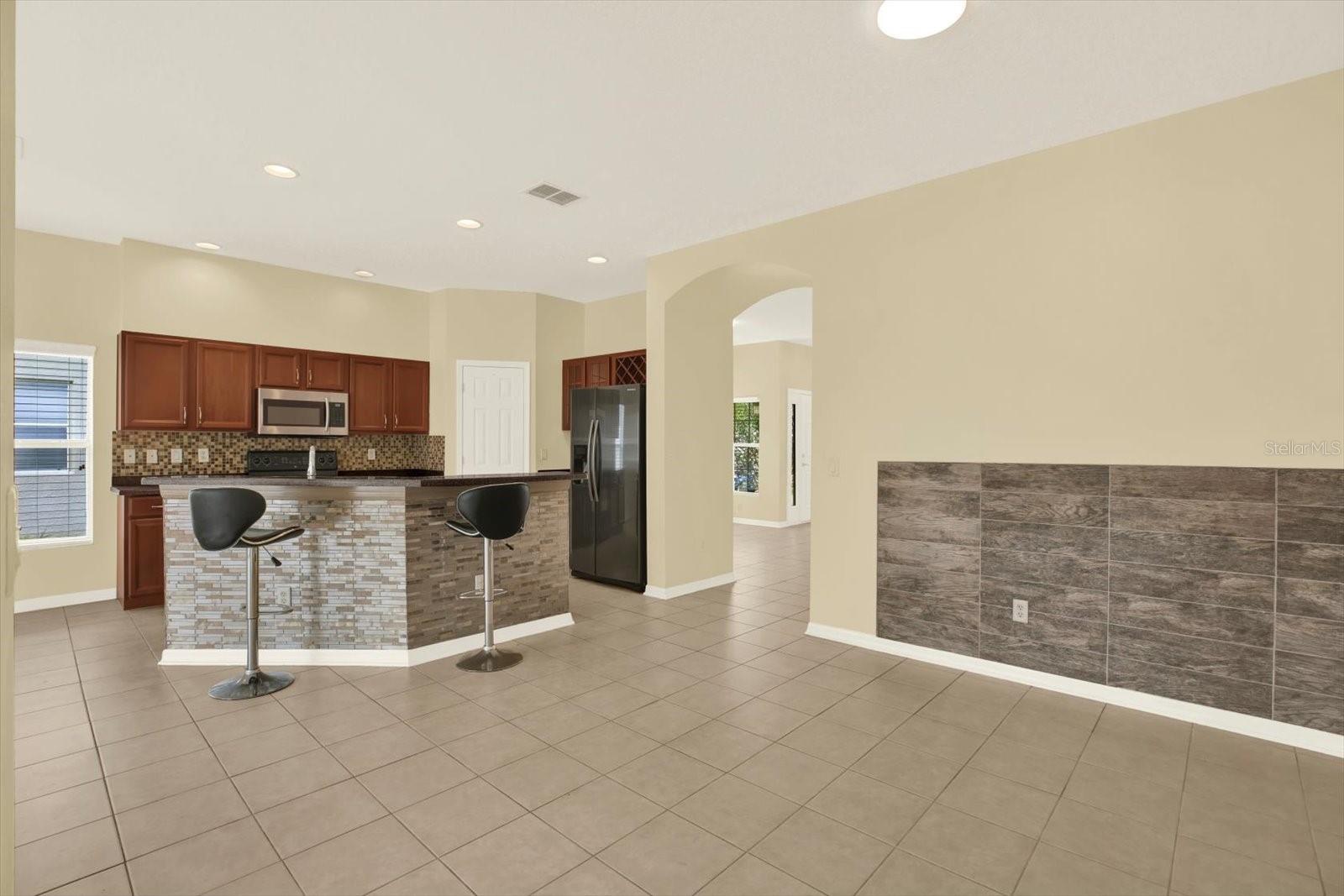 Image 15 of 53 For 12631 Chenwood Avenue