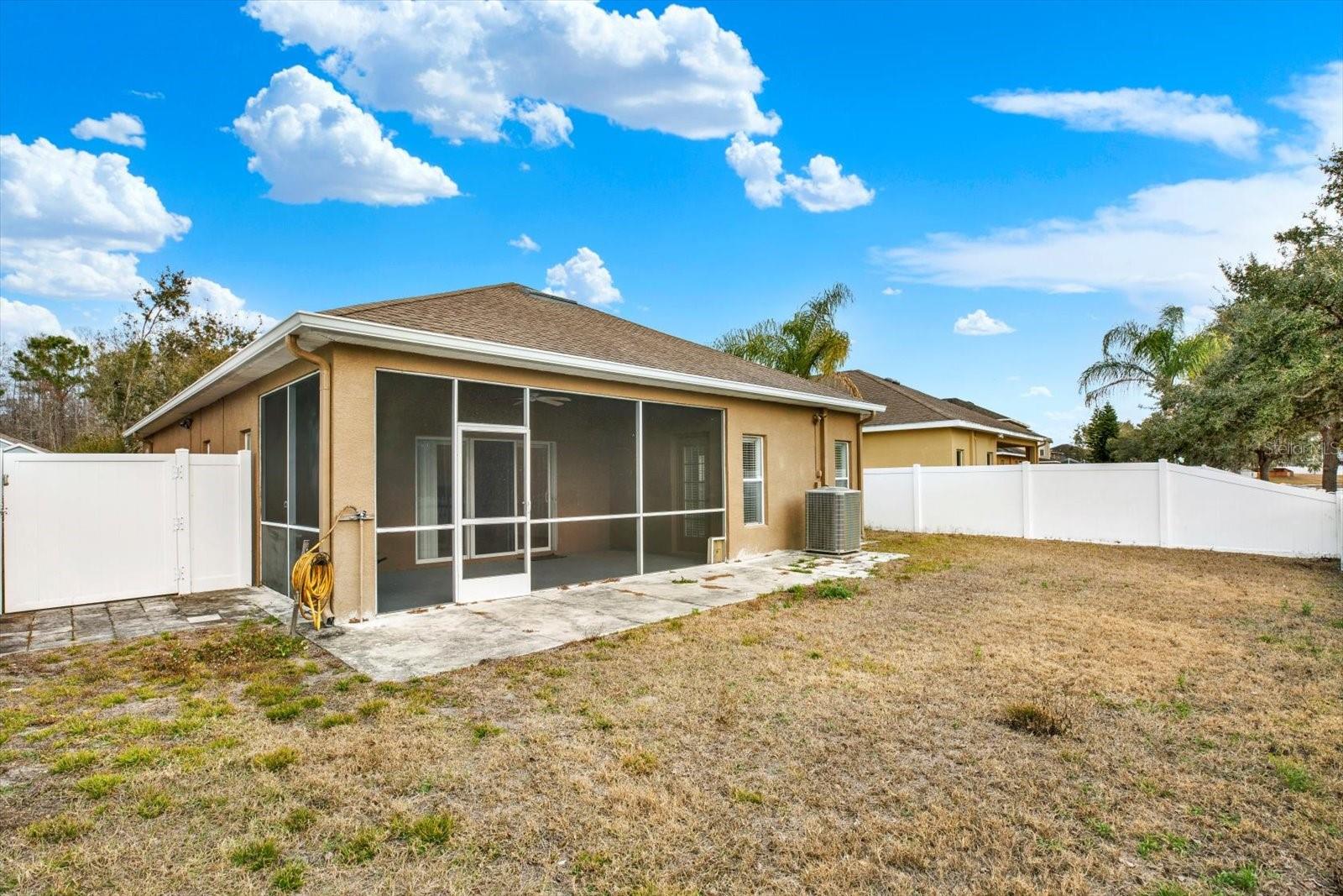 Image 34 of 53 For 12631 Chenwood Avenue