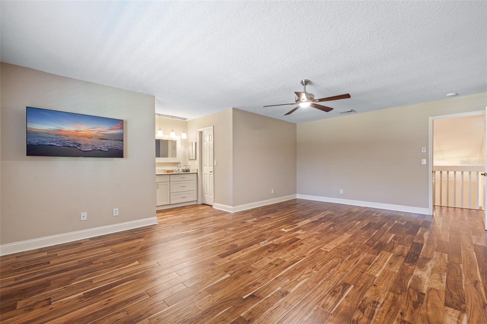 Listing photo id 29 for 1683 Watermark Circle Ne