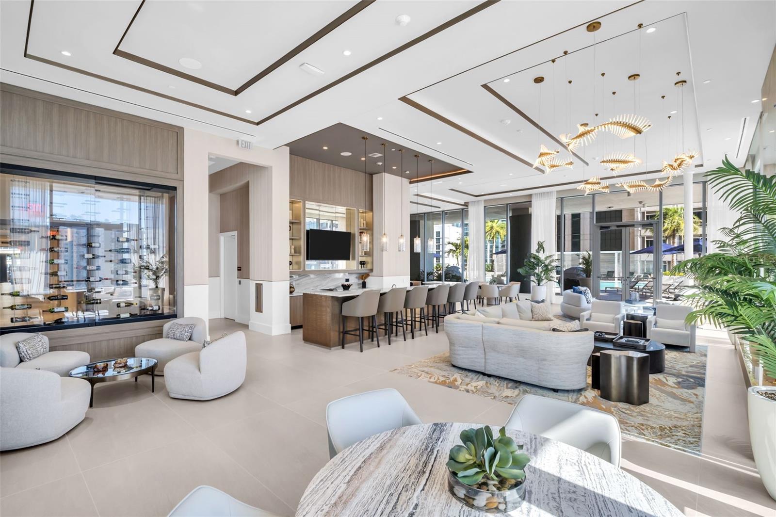 Listing photo id 82 for 275 1st Avenue S 2001