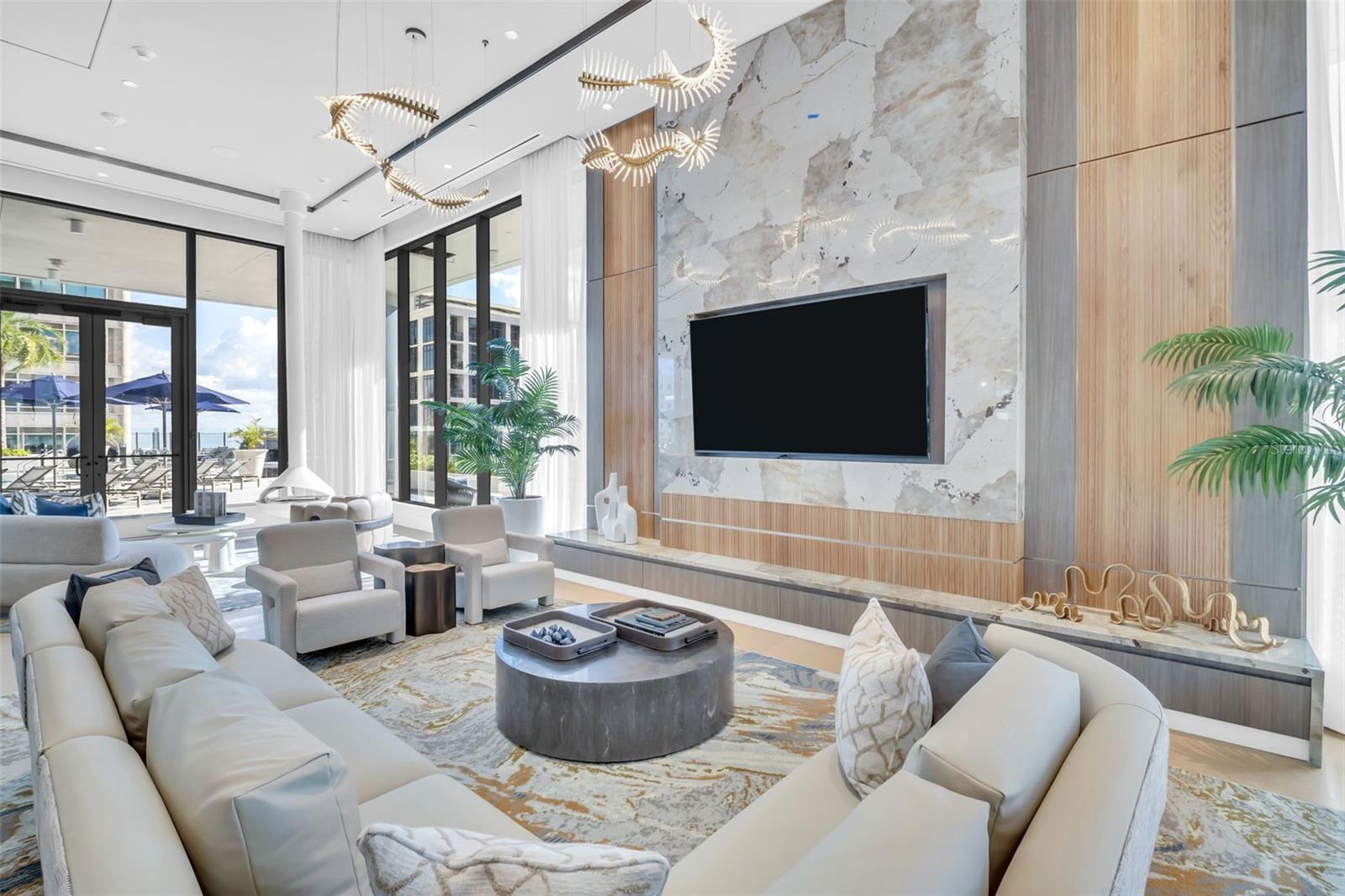 Listing photo id 85 for 275 1st Avenue S 2001