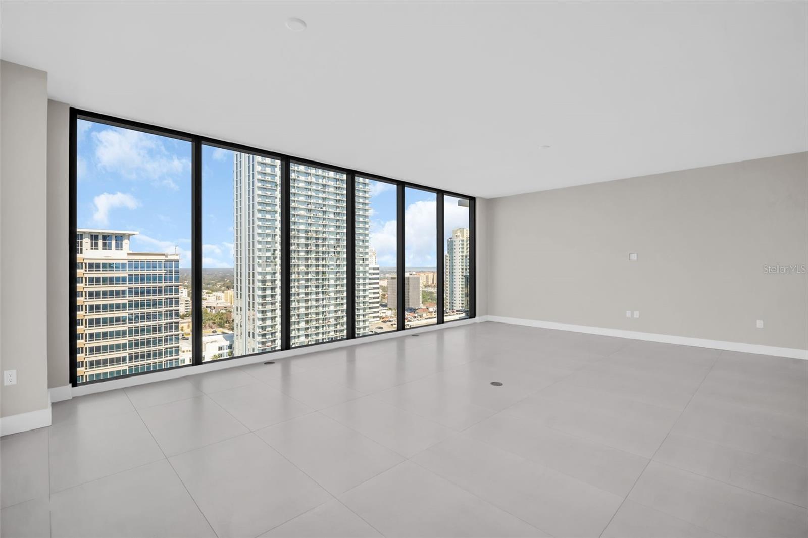 Listing photo id 7 for 275 1st Avenue S 2001