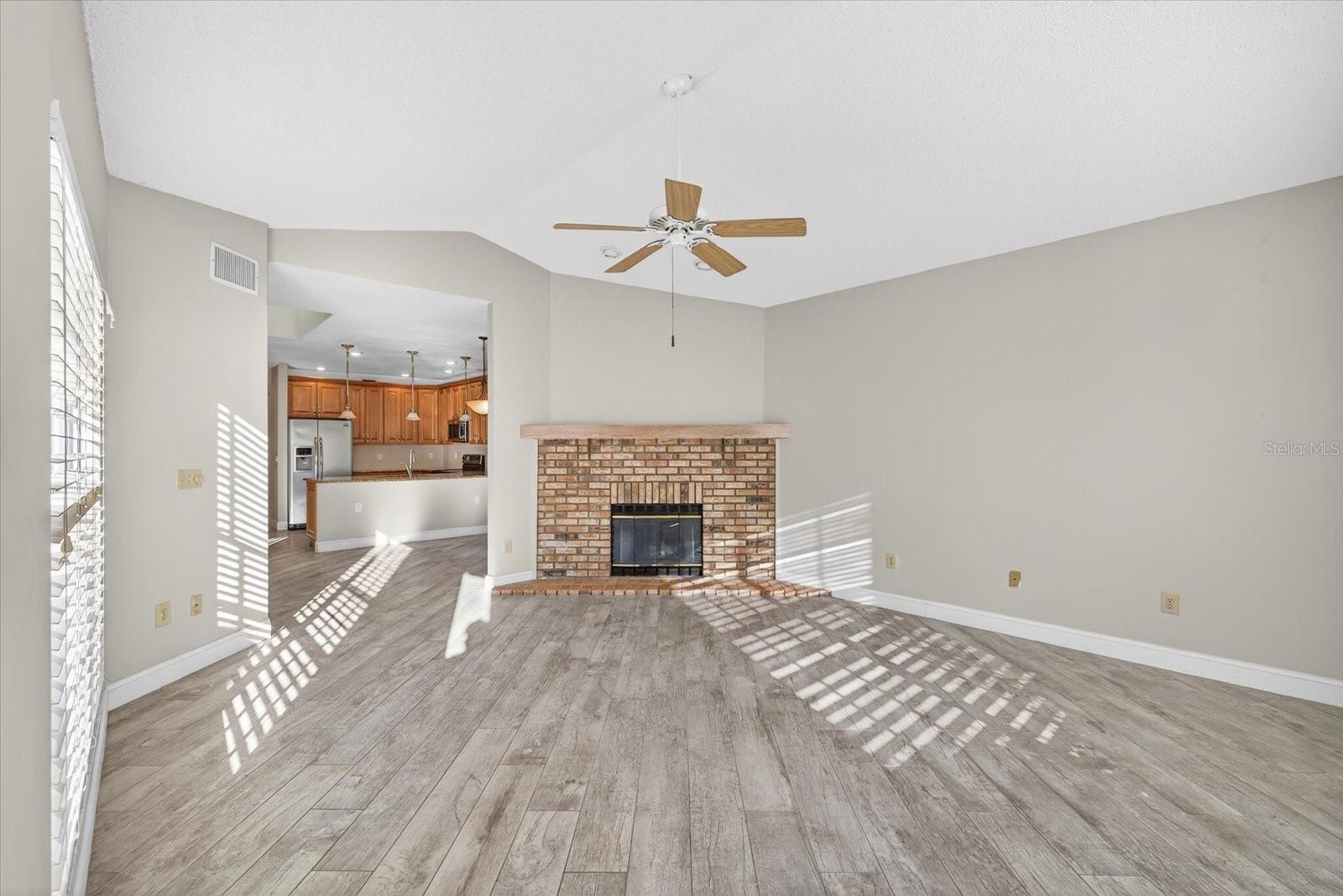 Image 4 of 23 For 310 Winchester Way